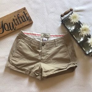 khaki shorts!! old navy!!